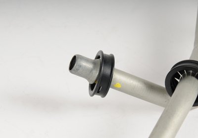 Gm Genuine Parts 20829009 Engine Oil Cooler Hose Kit