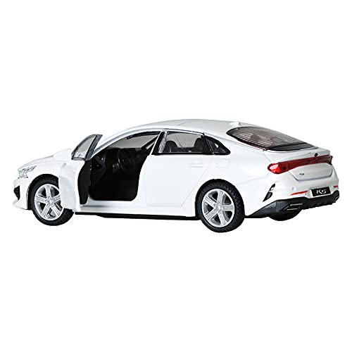 dgboy 1:38 Miniature Kia K5 DL3 Car - Snow White Pearl Metal Model