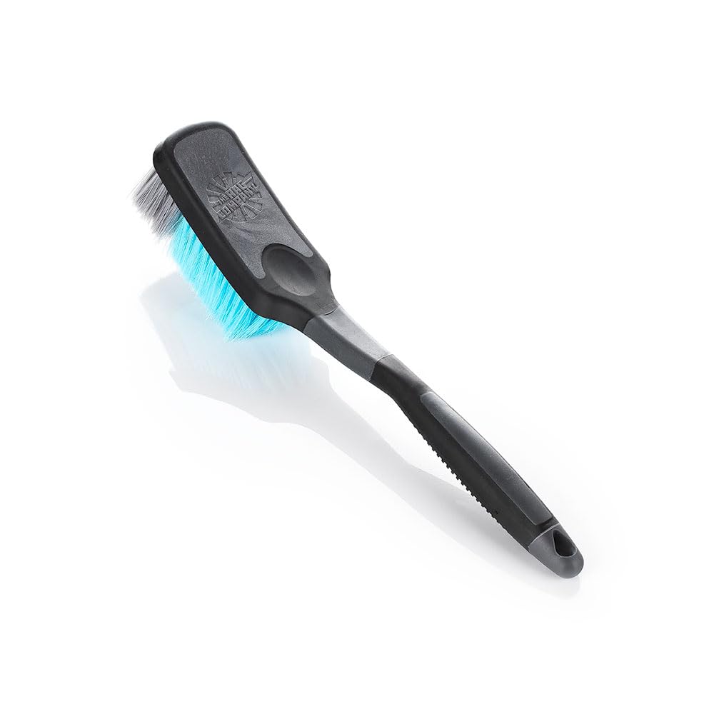 The Rag Company - ULTRA Wheel and Body Brush - Multi-Directional Soft Tip Bristles Safe for Wheels, Tires, and Body Panels on Ca