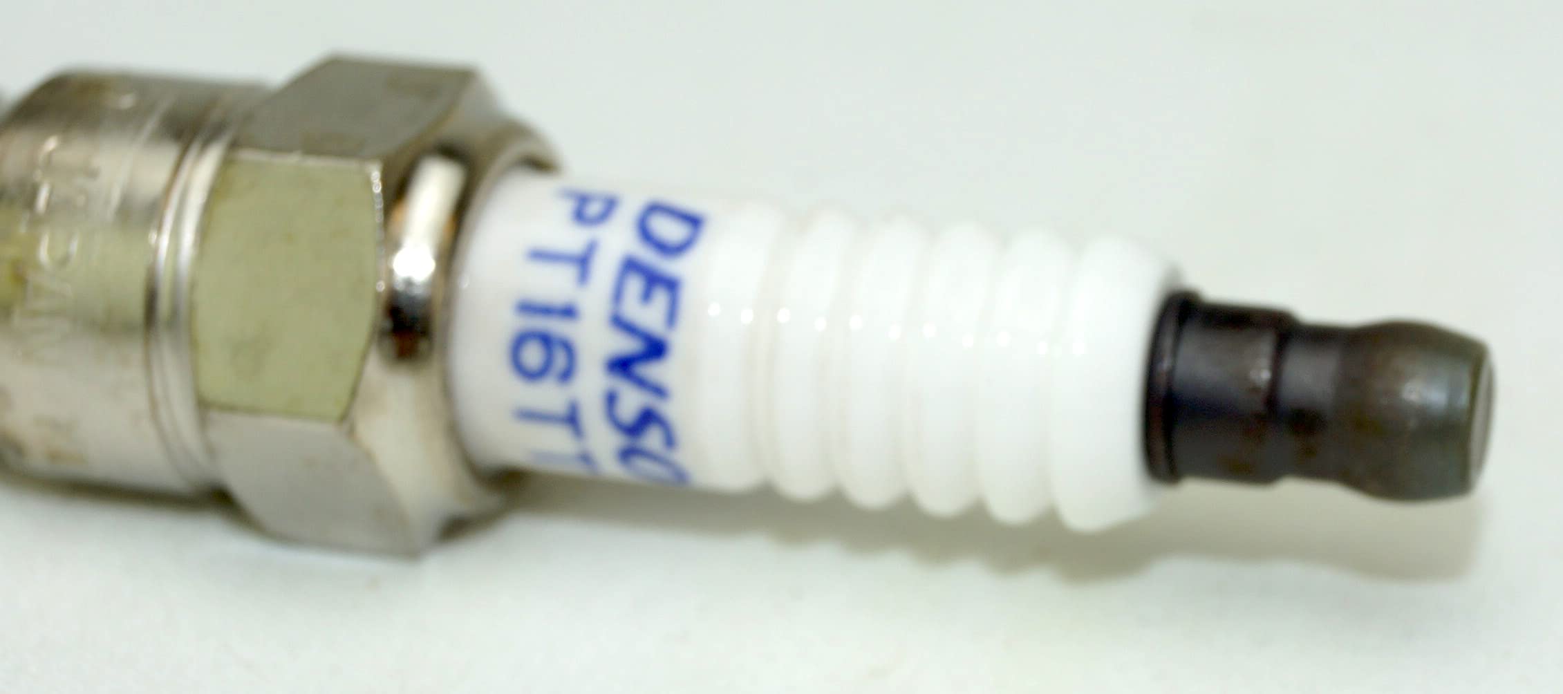 4 Pcsnew -- Denso #4511 Platinum T T Spark Plugs -- Pt16Tt