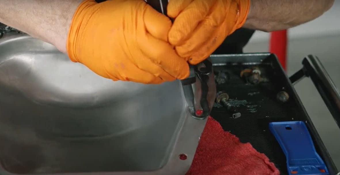 Permatex 29208 The Right Stuff 1 Minute Black Gasket Maker, 5 Oz.