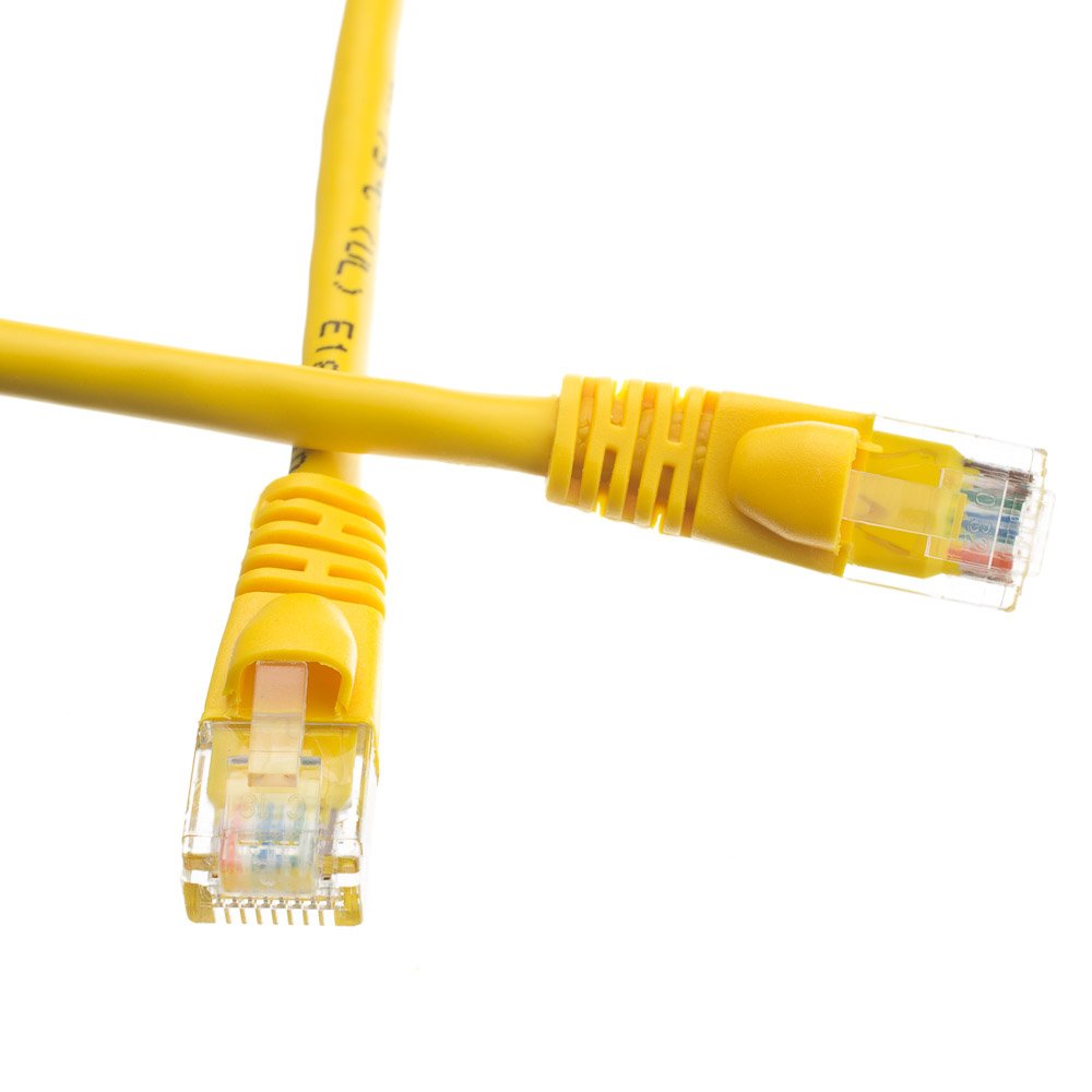Cablewholesale Cat6 Ethernet Cable, 24Awg, Rj45 Gold Plate Connector, 4 Pair Stranded Copper, Snagless Molded Boot Unshielded Tw