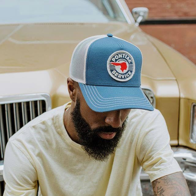 AMERICAN NEEDLE Valin Pontiac Service Trucker Hat, One Size, Plastic, Ivory/Navy, Model GM-1907B