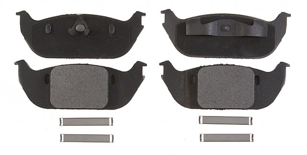 Raybestos Pgd952M Professional Grade Semi-Metallic Disc Brake Pad Set