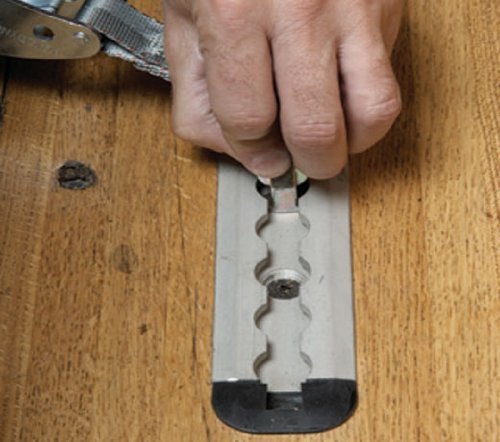 Steadymate 15522 Aluminum Surface Mount L Track Kit With Stud Fitting