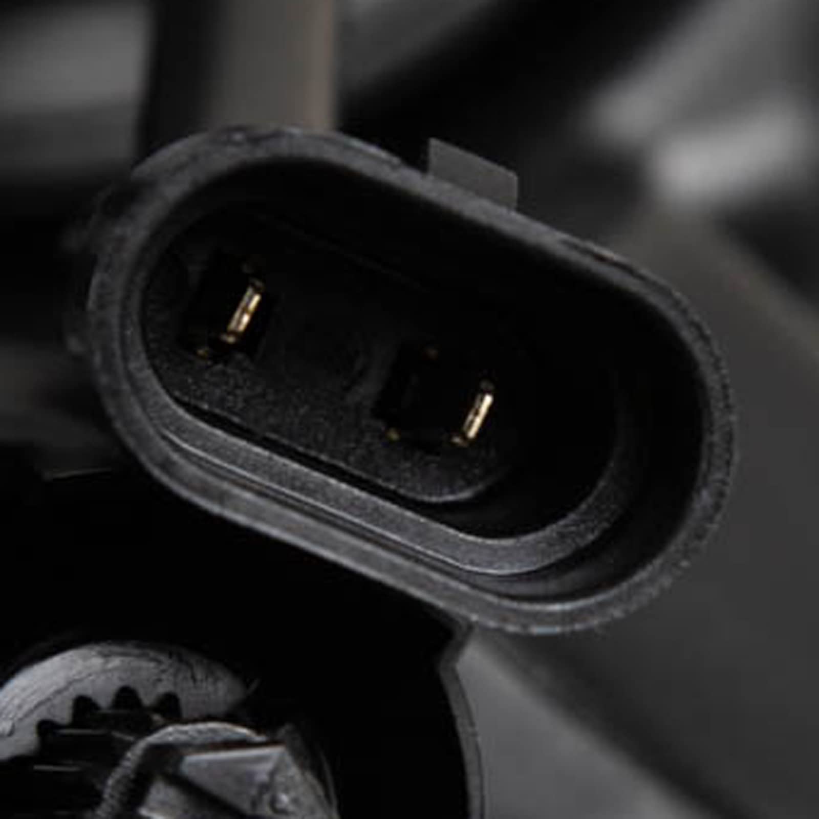 Trq Headlight Assembly Set Headlights Driver & Passenger Side Halogen Compatible With 2011-2013 Jeep Grand Cherokee Ch2502224 Ch