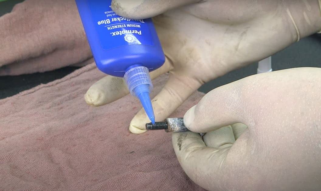 Permatex 24283-6Pk Threadlocker Blue Medium Strength,Thread Lock & Screw Glue For Bolts Nuts & Fasteners To Prevent Loosening &