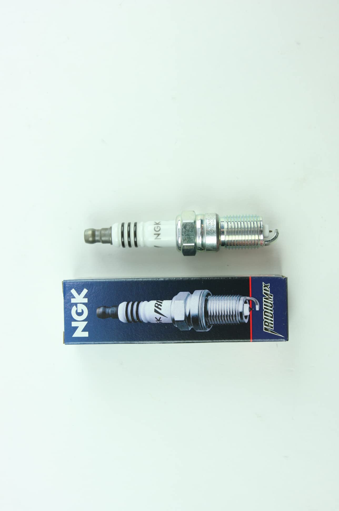 Ngk # 7397 Iridium Spark Plug Tr5Ix ----- 8 Pcsnew By Ngk