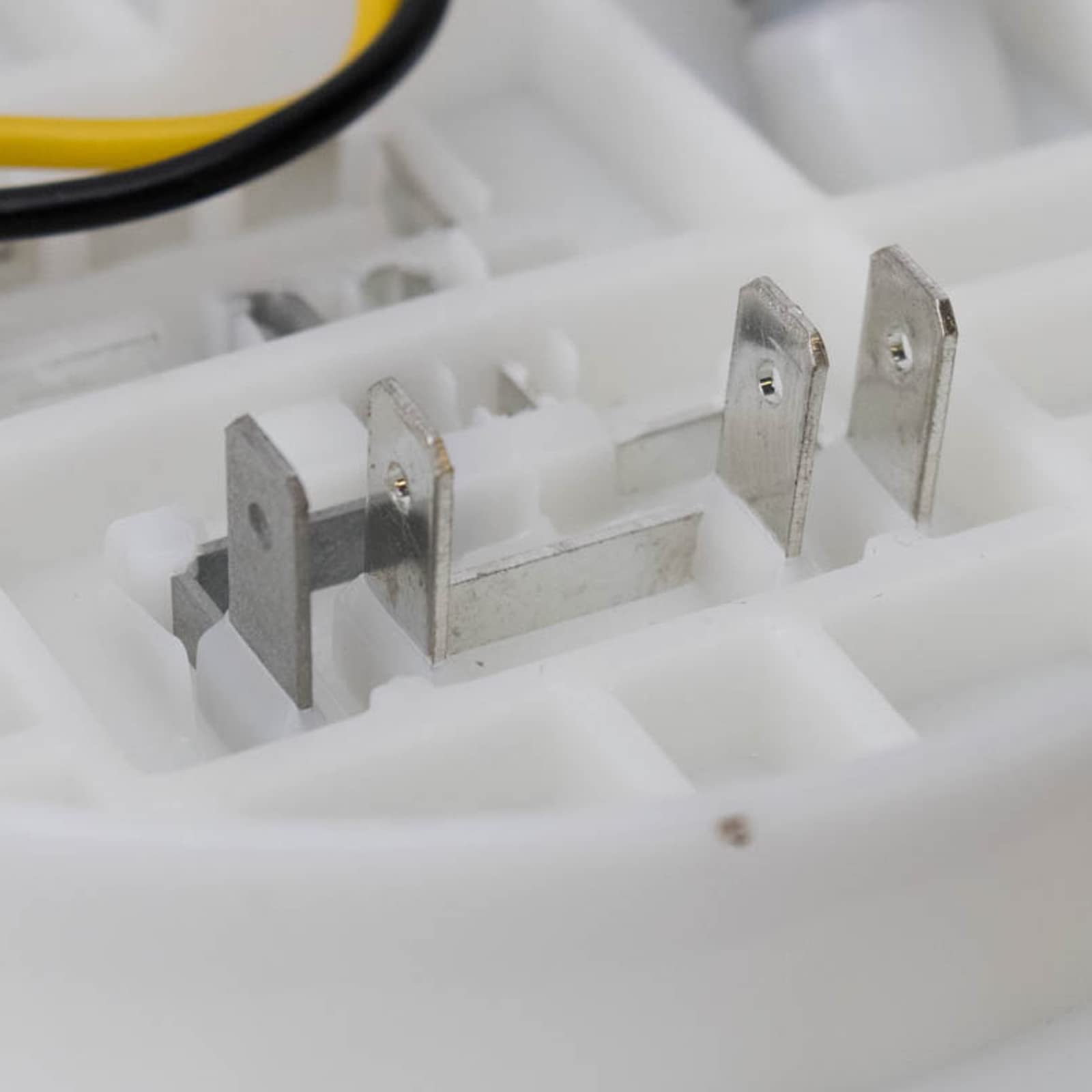 Trq Fuel Pump Module Assembly Compatible With 1998-1999 Audi A6 1998-2004 A6 Quattro 2001-2005 Allroad Quattro 2002-2003 S6 Volk