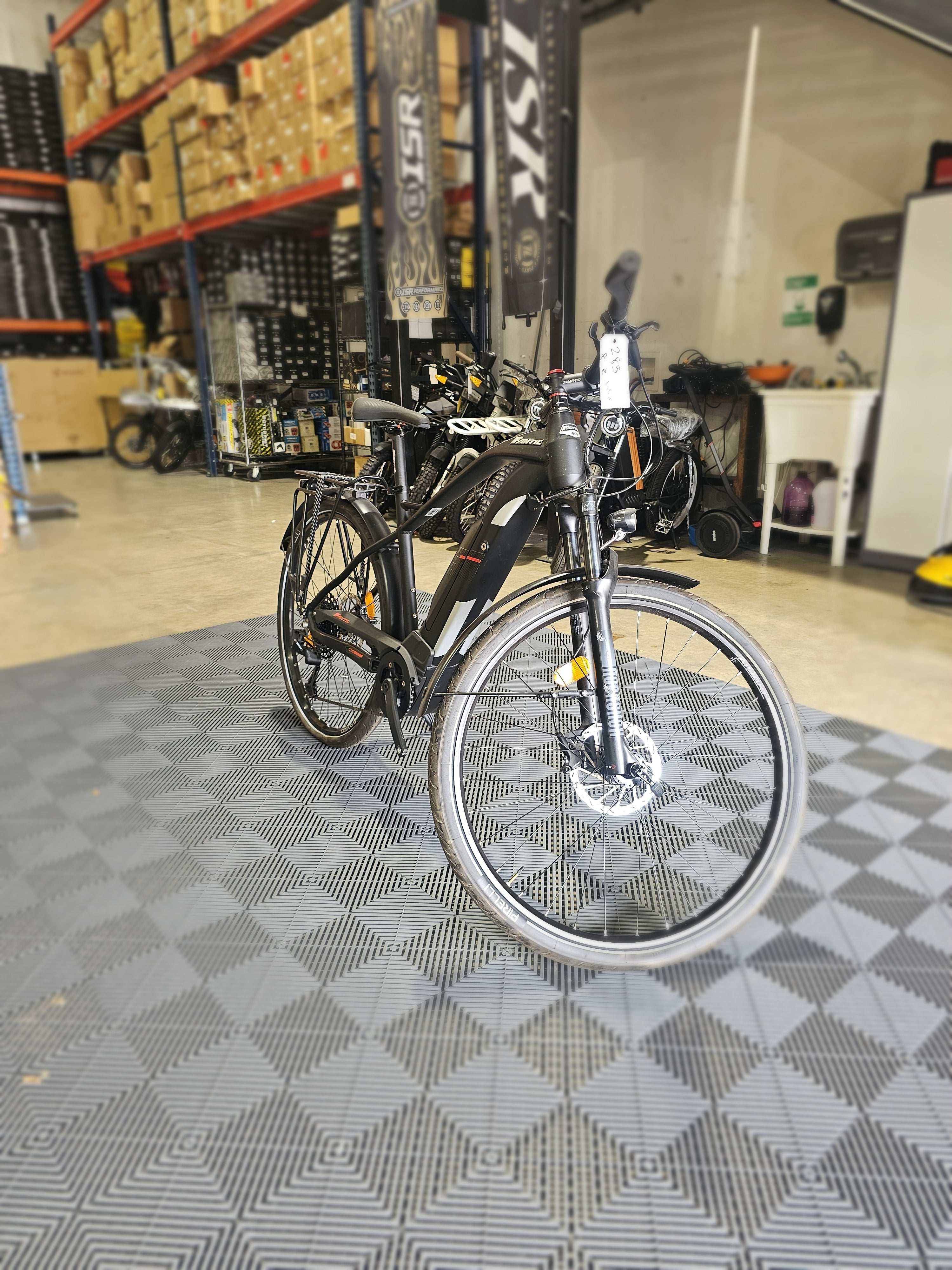 Fantic Svn Days Living-My22-Black-Lg - ( Fantic SVN DAYS LIVING-MY22-BLACK-LG ) (Demo bikes)