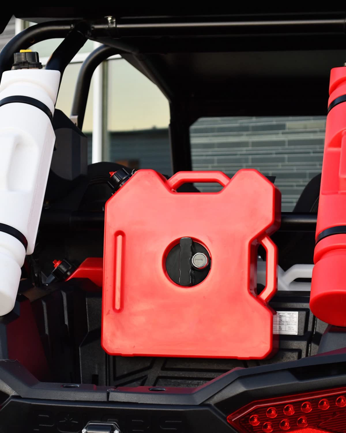 Utv Atv Gas Can Mount For 3L 5L Fuel Tank Barrel With Lock & Key, Oil Tank Mounting Holder Fits For Polaris Rzr Pioneer Yamaha Can Am Maverick X3 1Inch 1.5Inch 1.75Inch 2Inch Roll Bar