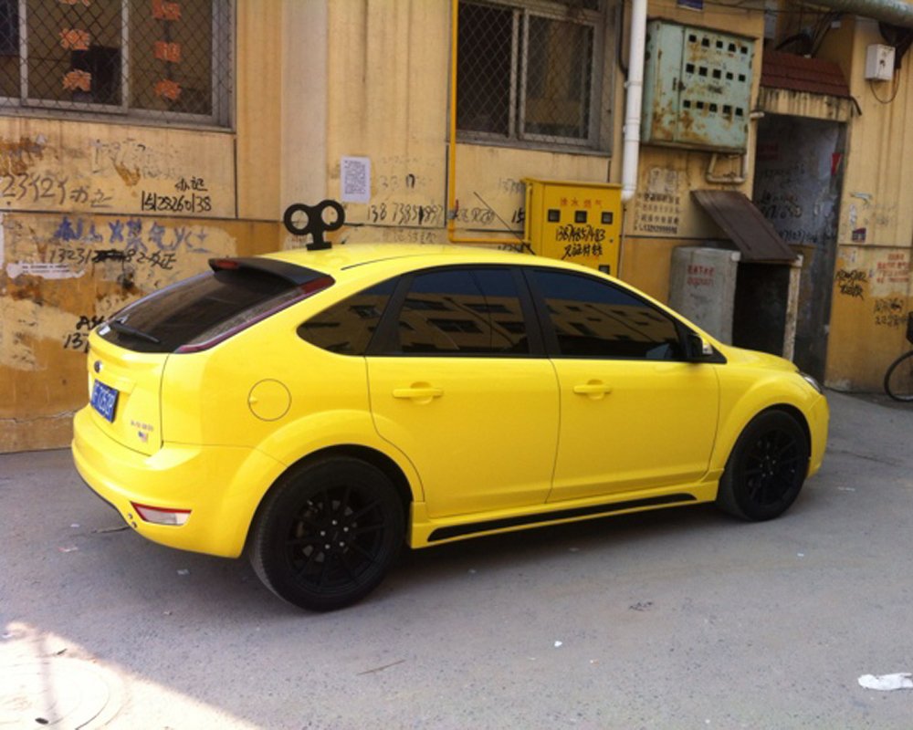 COGEEK 3D Car Wind Up Key, Cute Clockwork Wind Up Key for Back of Car Roof Decoration (Black)