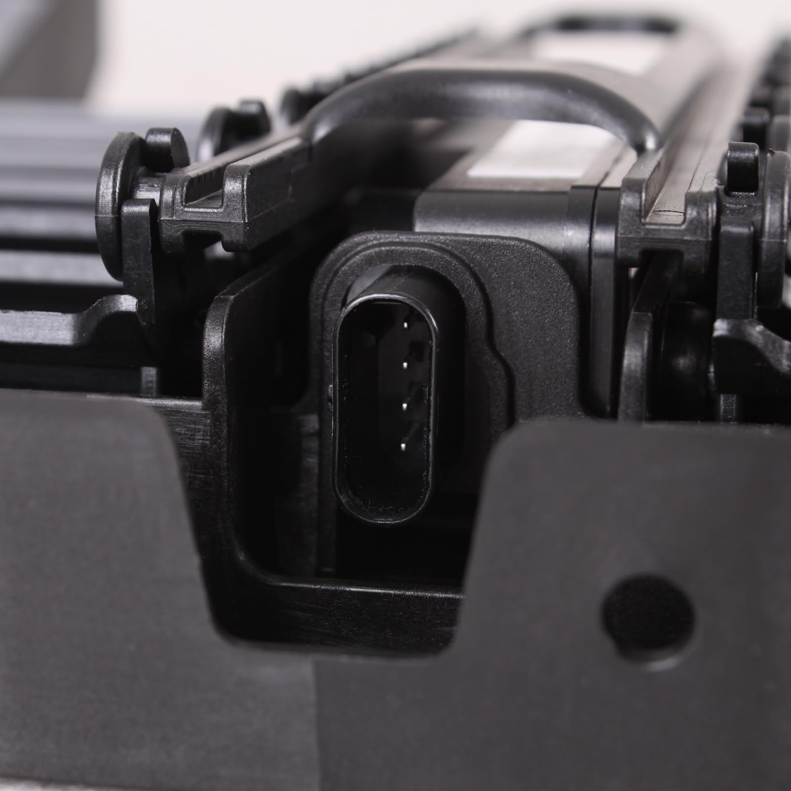 TYG (CAPA CERTIFICATE) Active Grille Shutter For RAM CEG/MTD RAM 2500/3500 Regular Cab/Crew Cab '19-'22 68452775AB CH1206115 w/M