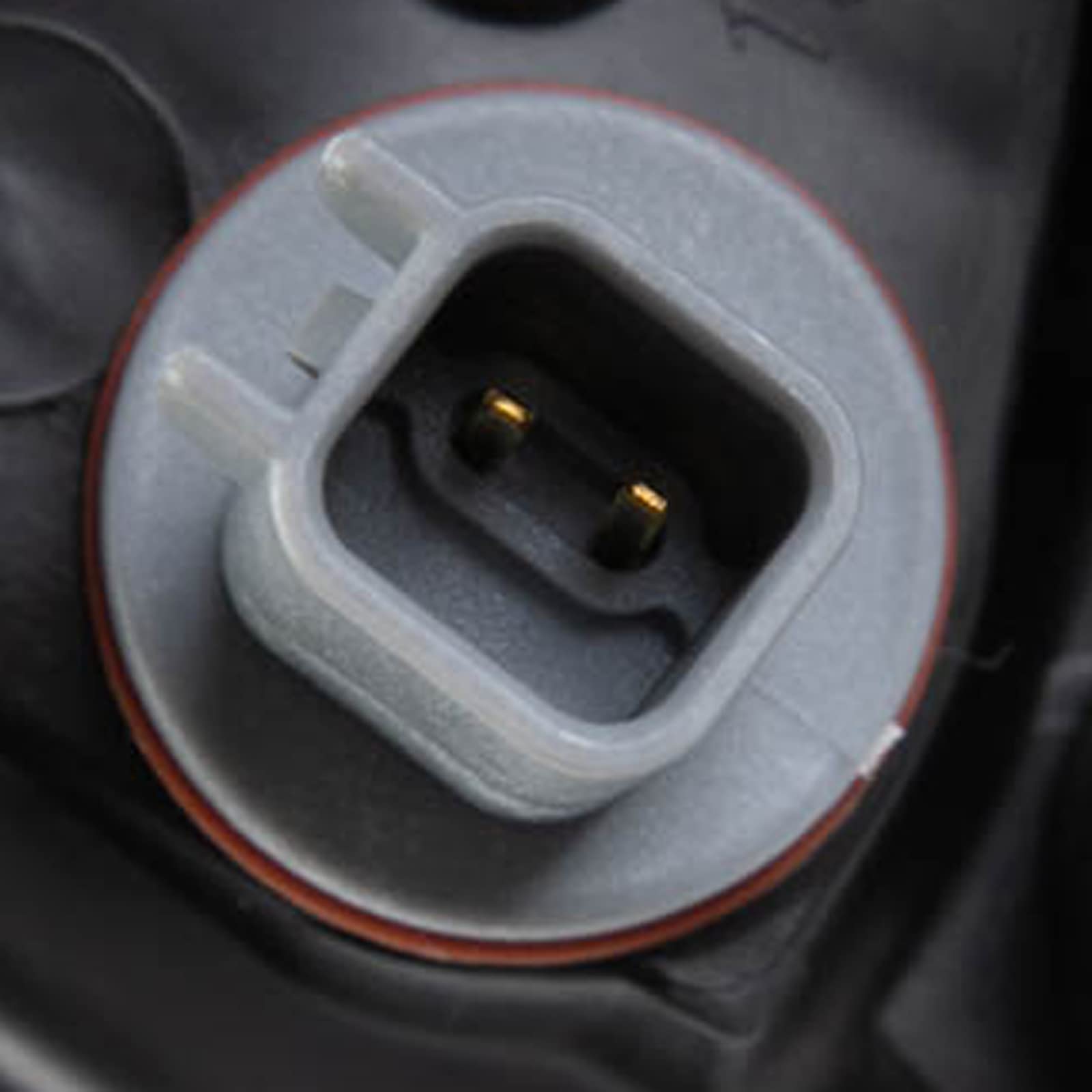 Trq Headlight Assembly Set Headlights Driver & Passenger Side Halogen Compatible With 2011-2013 Jeep Grand Cherokee Ch2502224 Ch