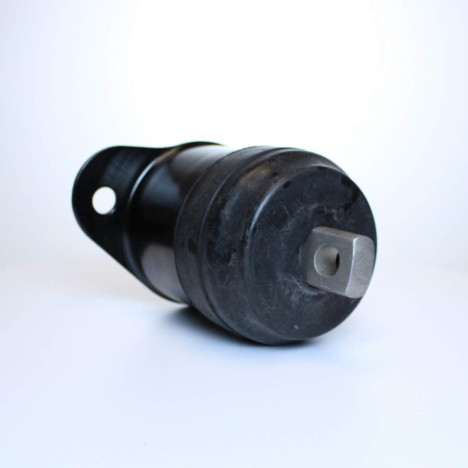 Dea A4517 Front Right Engine Mount, Black