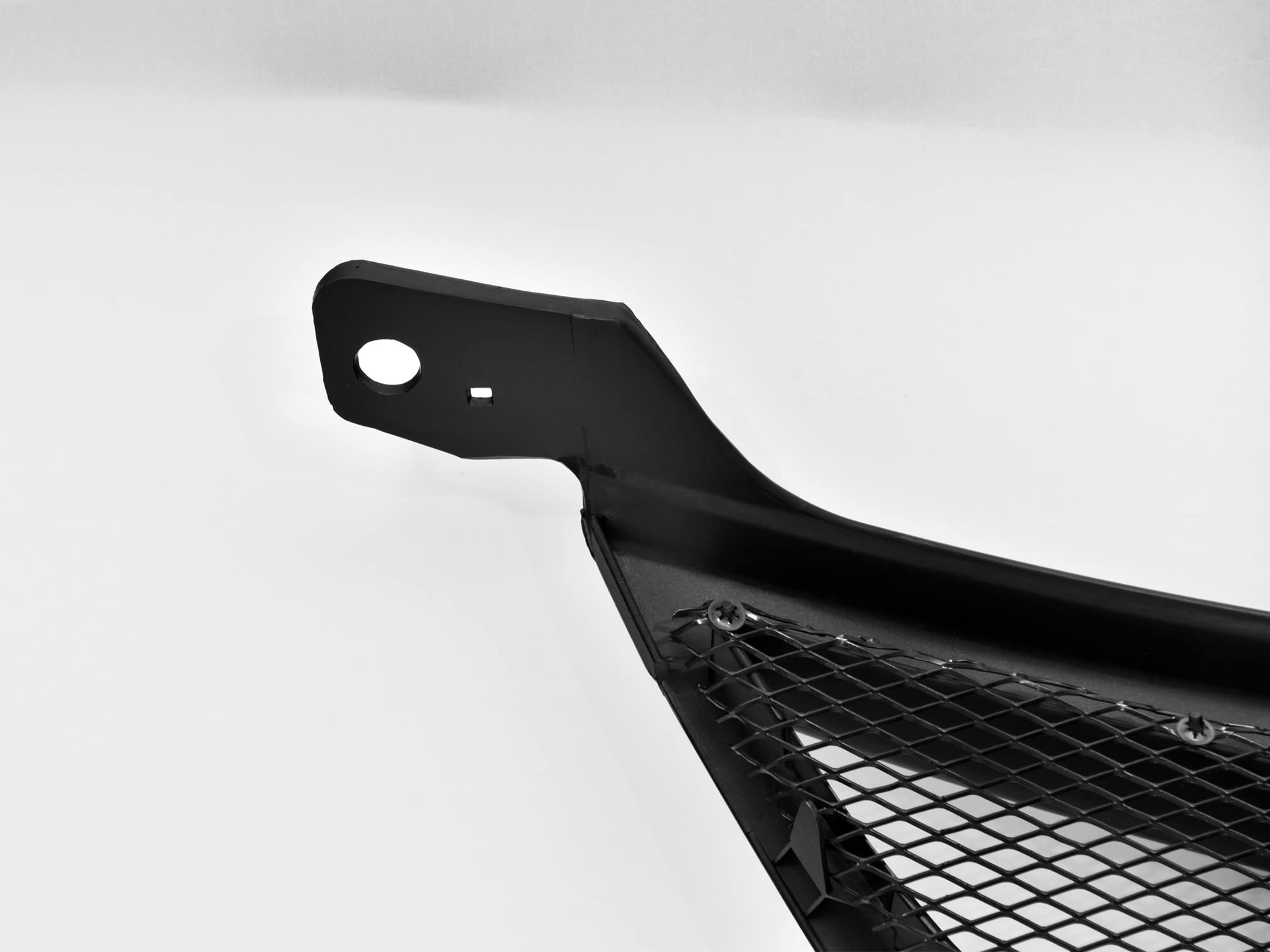 Armordillo 2004-2006 Mazda Mazda3 Sedan Mesh Grille Matte Black