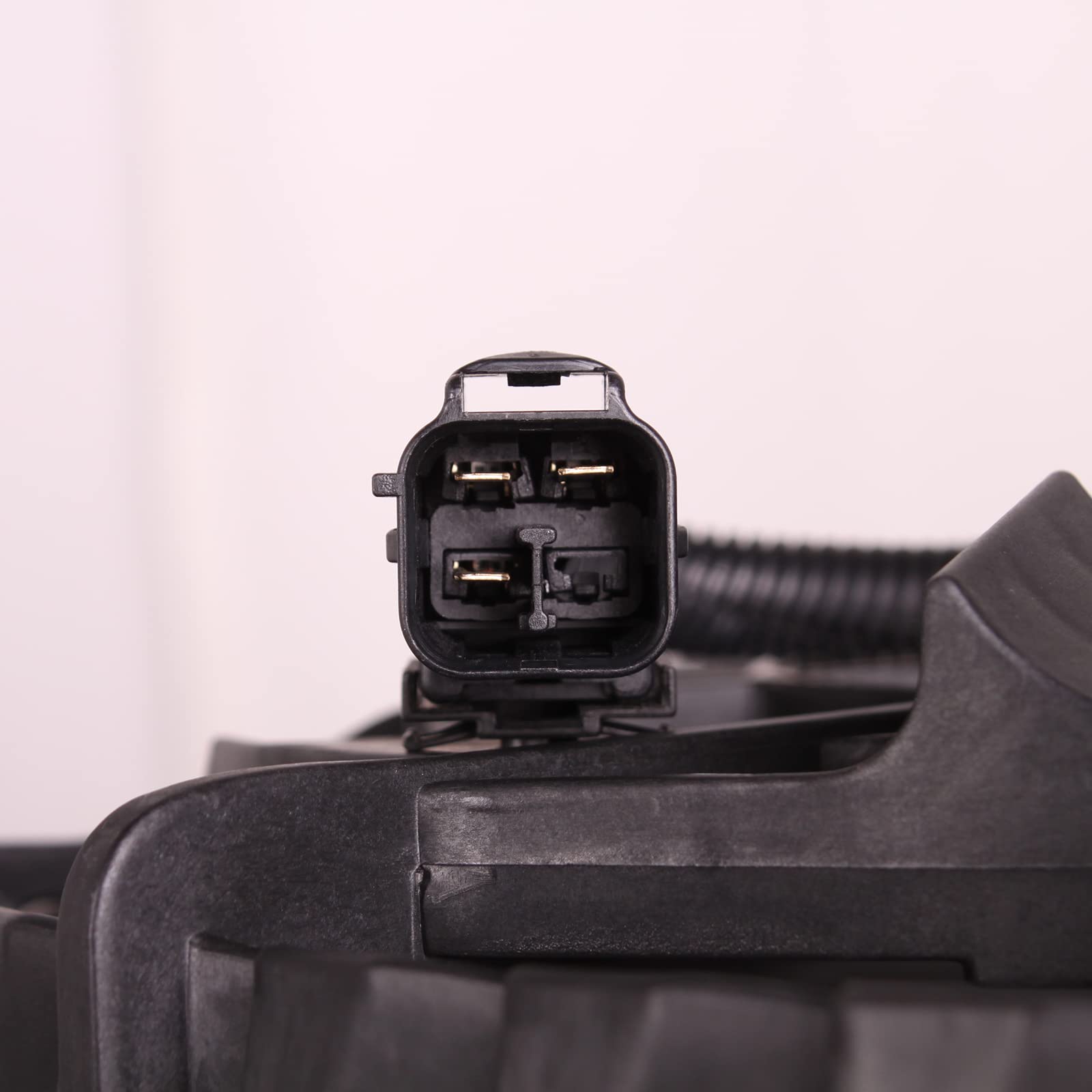 TYG Engine Radiator Cooling Fan Assembly for Kia Optima/Magentis '06-'10 2.7L | OE No. 25380-2G200 | Partslink No. KA3115124