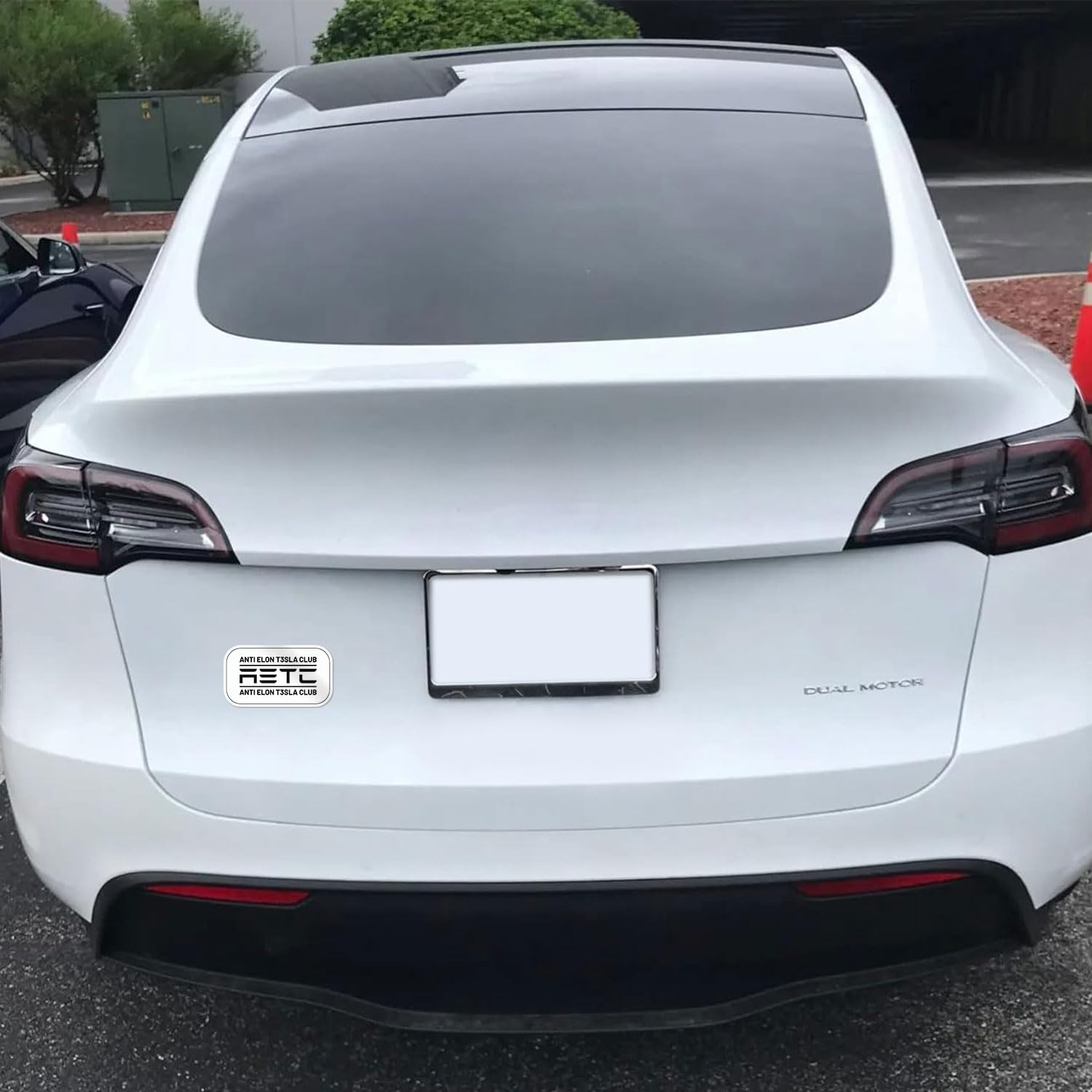 Anti Elon Club Sticker - Waterproof Vinyl Decal For Car Bumper, Laptop, Water Bottle, Bookcase, Wall, And Window, Size - 5'' Lon