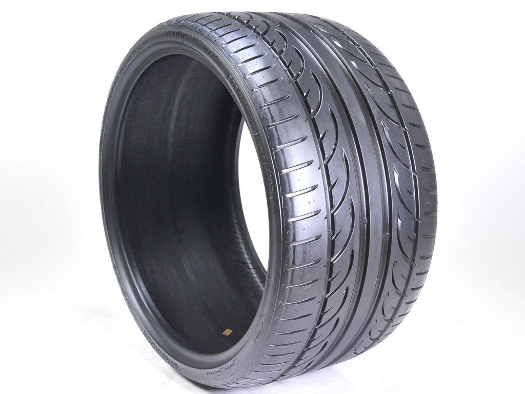 Hankook Ventus V12 Evo 2 Summer Radial Tire - 305/25R20 Y