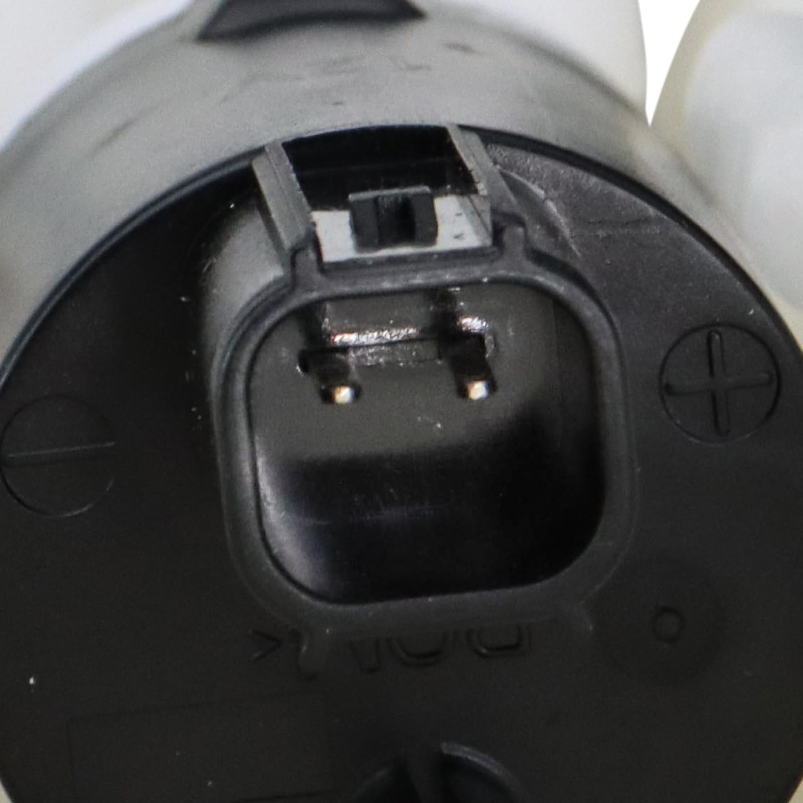 Trq Windshield Washer Reservoir Compatible With 2006 Jeep Commander 2005-2006 Grand Cherokee Ch1288164