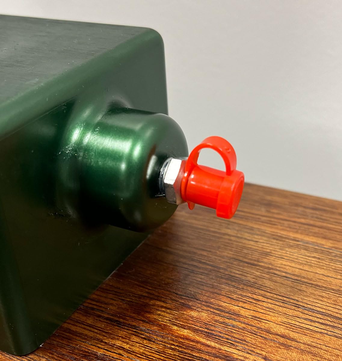 Locknlube Grease Fitting Caps (50 Count) (Red)