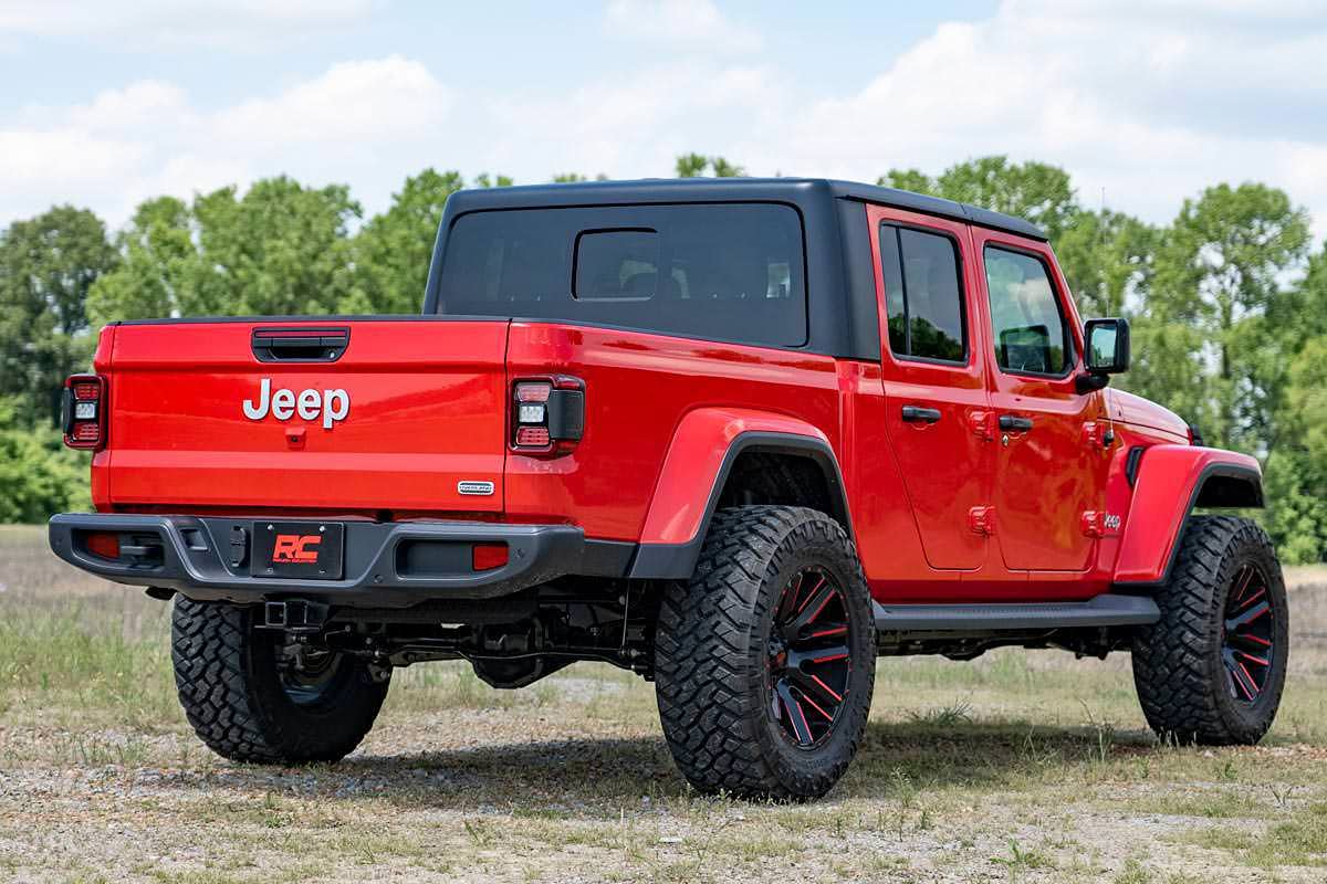 Rough Country 2.5' Leveling Kit For 2020-2024 Jeep Gladiator Jt 4Wd - 64830B