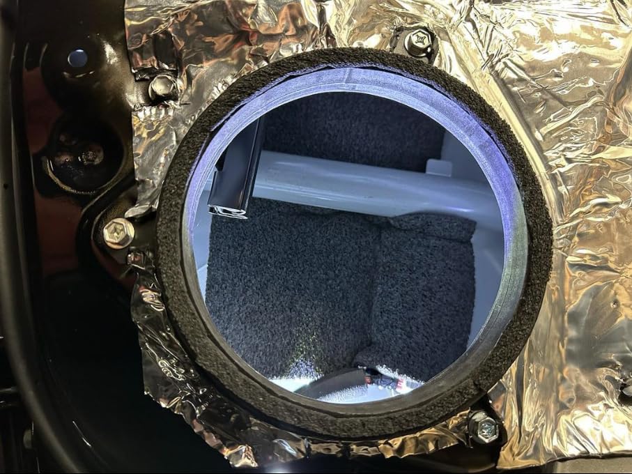 Hushmat 82450 Wave Breaker Kit - (2) 8" X 7" Wave Deflecting Pads