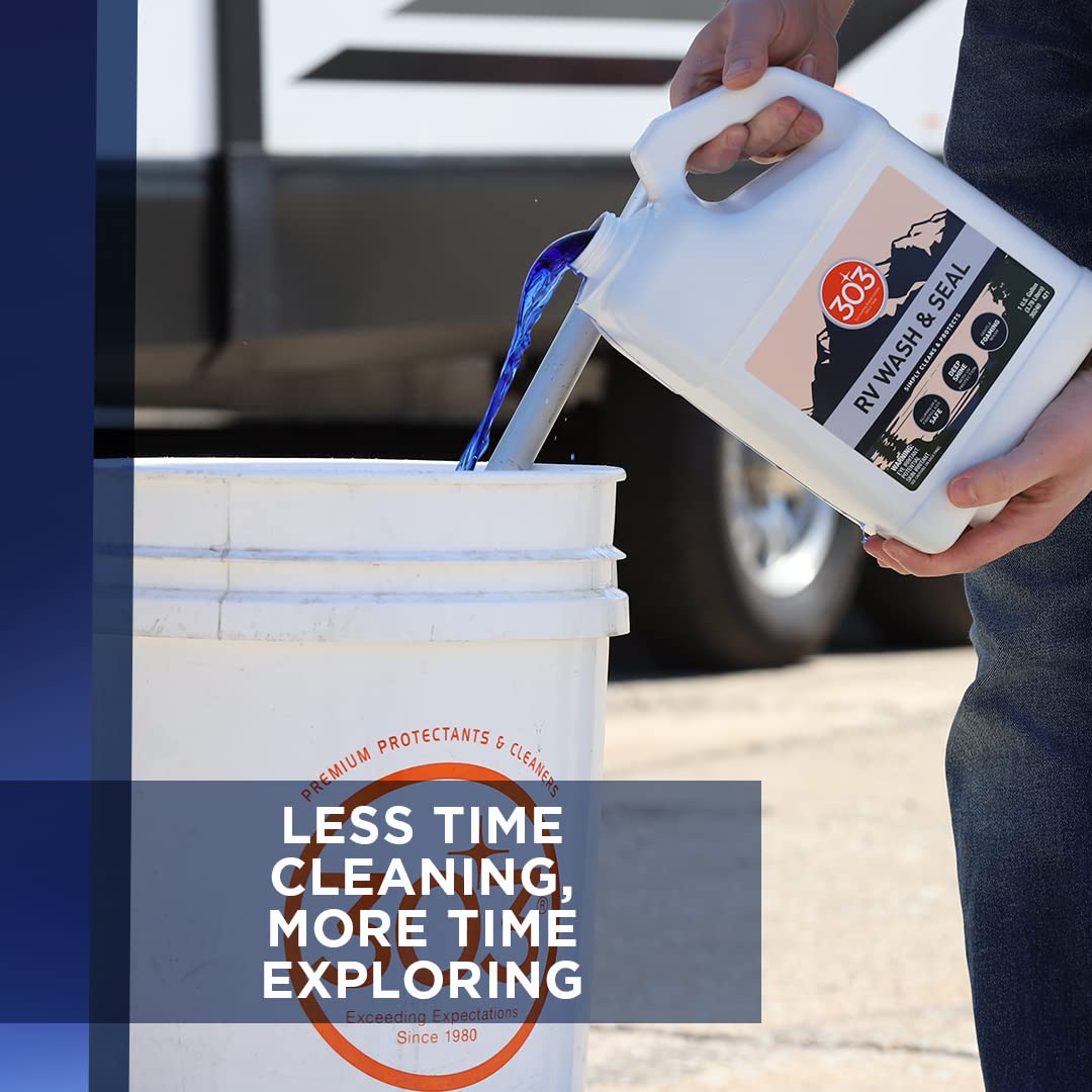 303 Products RV Wash & Seal - Clean, Streak-Free Finish, pH Neutral with High Foaming Formula, Provides A Deep Gloss Finish on R