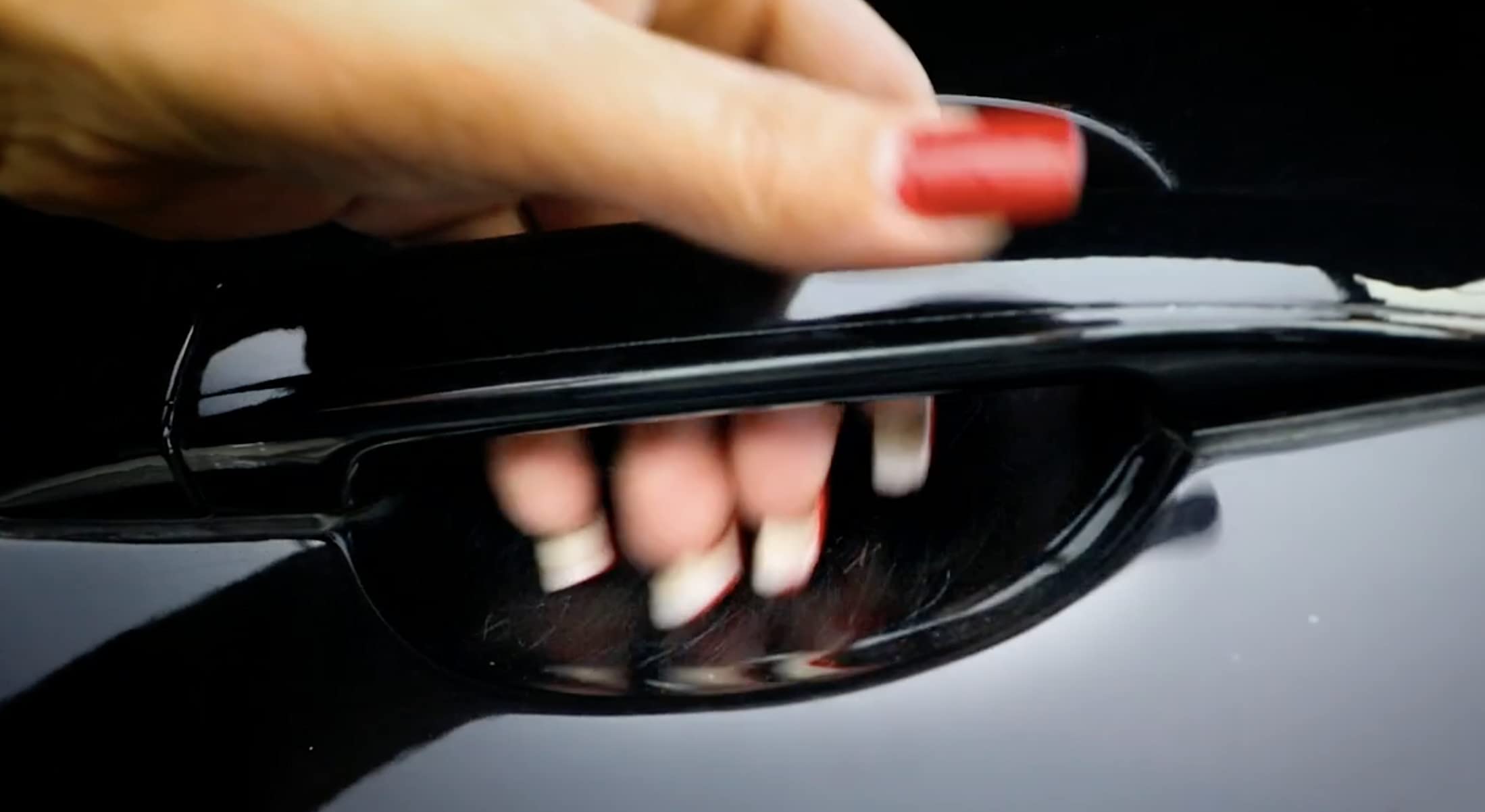 Quixx 00070-Us Paint Scratch Remover Kit, Removes Scratches, Minor Scrapes, And Traces Of Unwanted Paint Transfer, Quickly, And