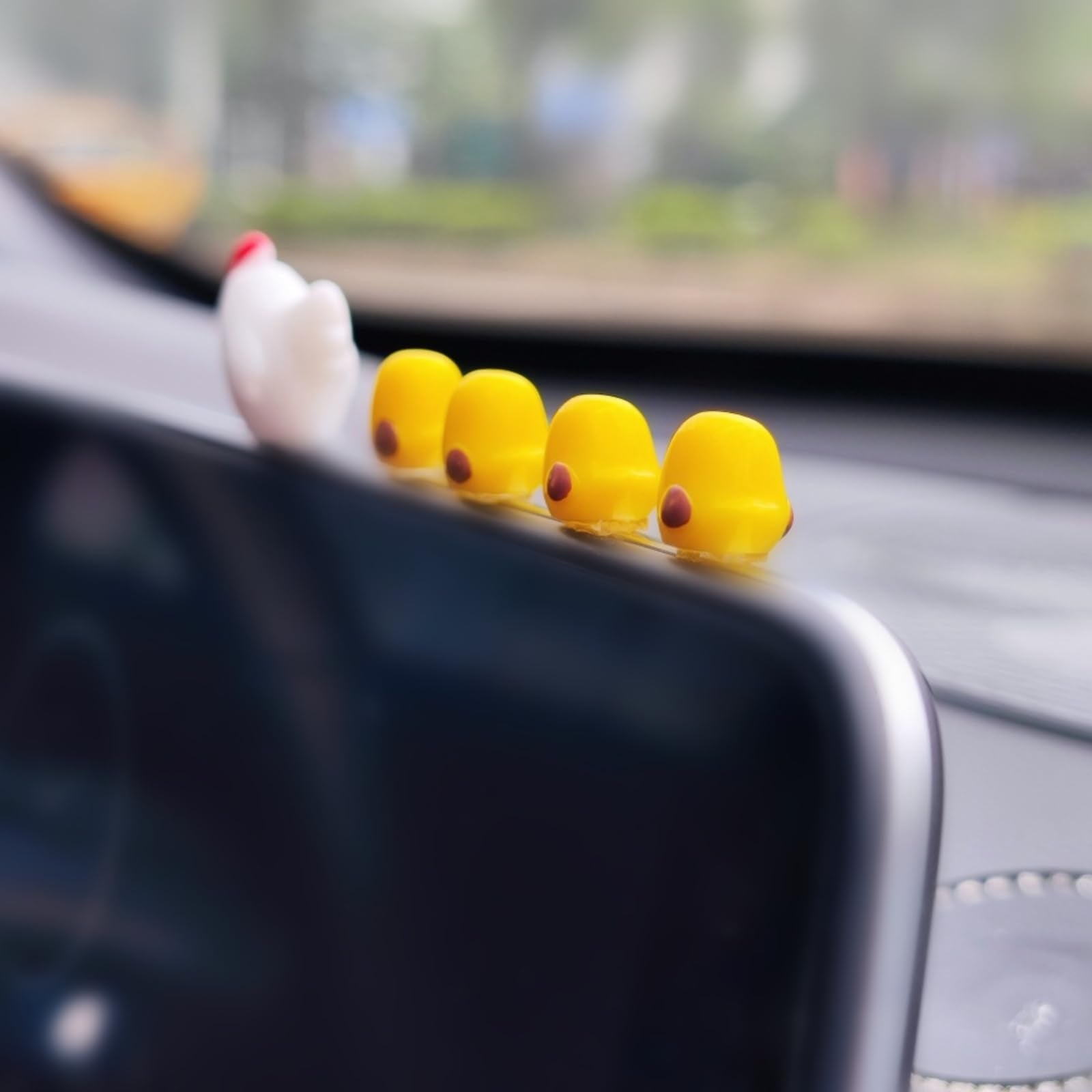 Nmohydeu Cute Mini Chickens Car Dashboard Accessories Fun Chicks Car Rearview Mirror Decor Car Mirror Interior Ornaments, Fairy