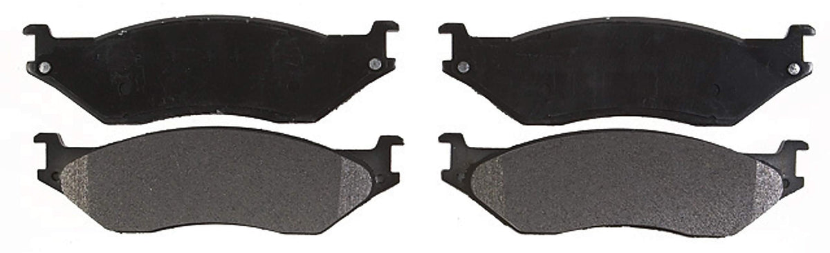 Raybestos Pgd777M Professional Grade Semi-Metallic Disc Brake Pad Set
