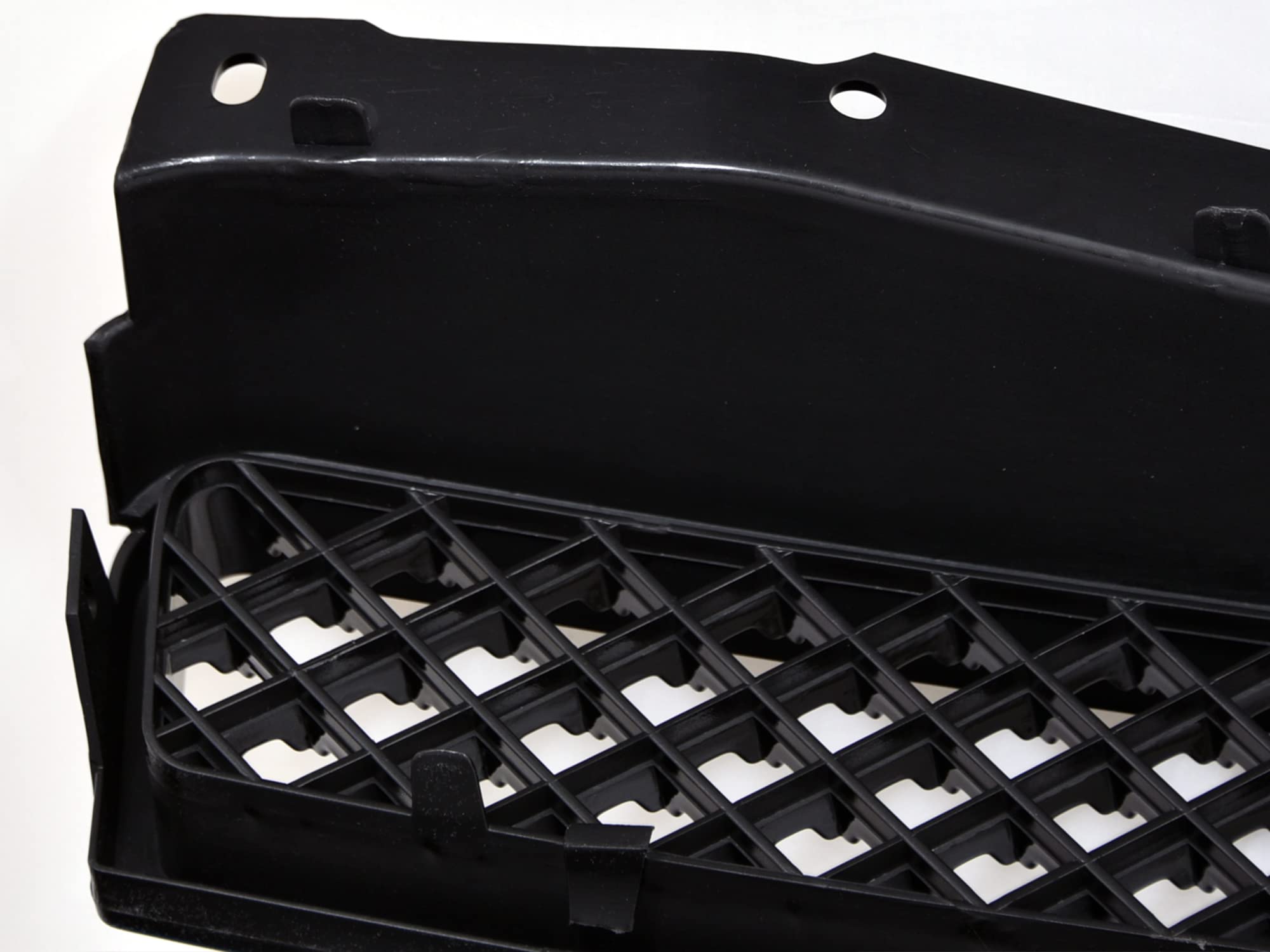 Armordillo 2007-2014 Chevy Suburban Mesh Grille Gloss Black