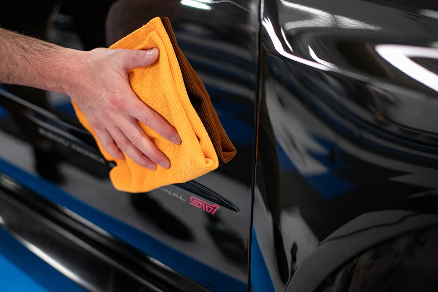 The Rag Company - The Edgeless Pearl - Professional Microfiber Detailing Towel for Ceramic Coating Leveling and Sealant Removal,