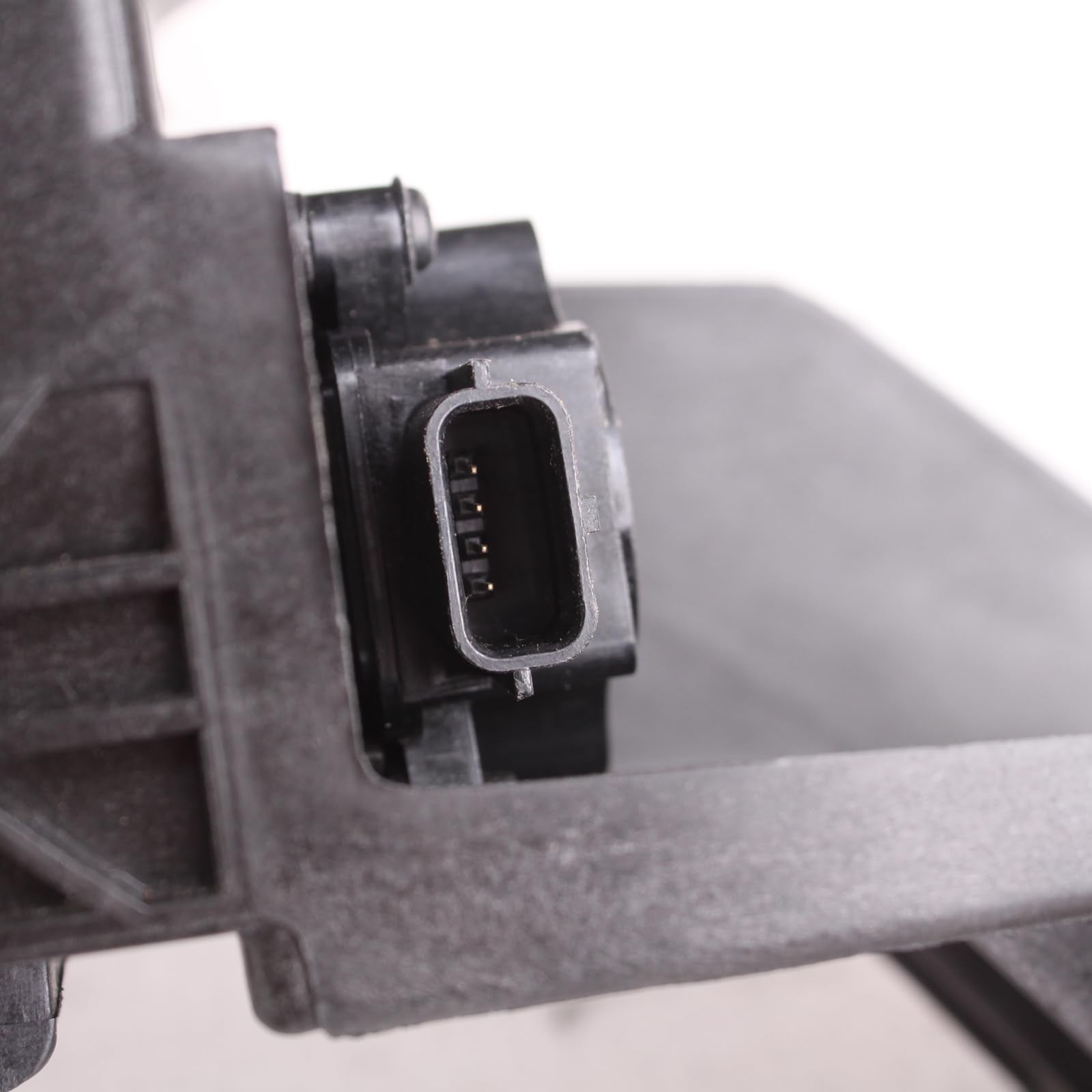 TYG (CAPA CERTIFICATE) Active Grille Shutter For Nissan Rogue USA Built 19-20 / Rogue 17-18 / Rogue Hybrid 17-19 21421-4BC0A NI1