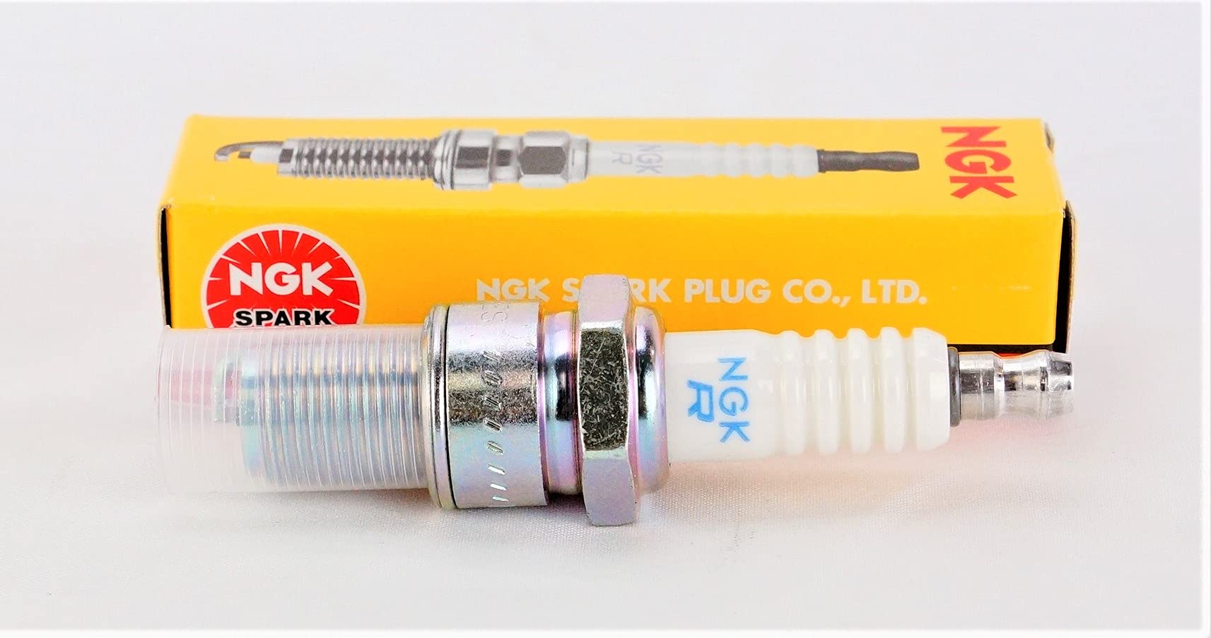 Ngk Br8Es 10 Spark Plugs In Box (5422) F C