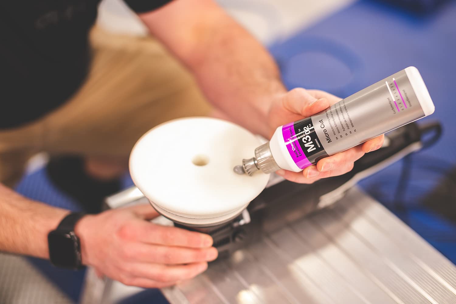 Koch-Chemie - Micro Cut Polishing Compound - Silicone Oil-Free; Permanent Removal Of Holograms, Fine Scratches, And Sanding Marks To P3000 Grain Size; High Gloss Finish (250 Milliliters)