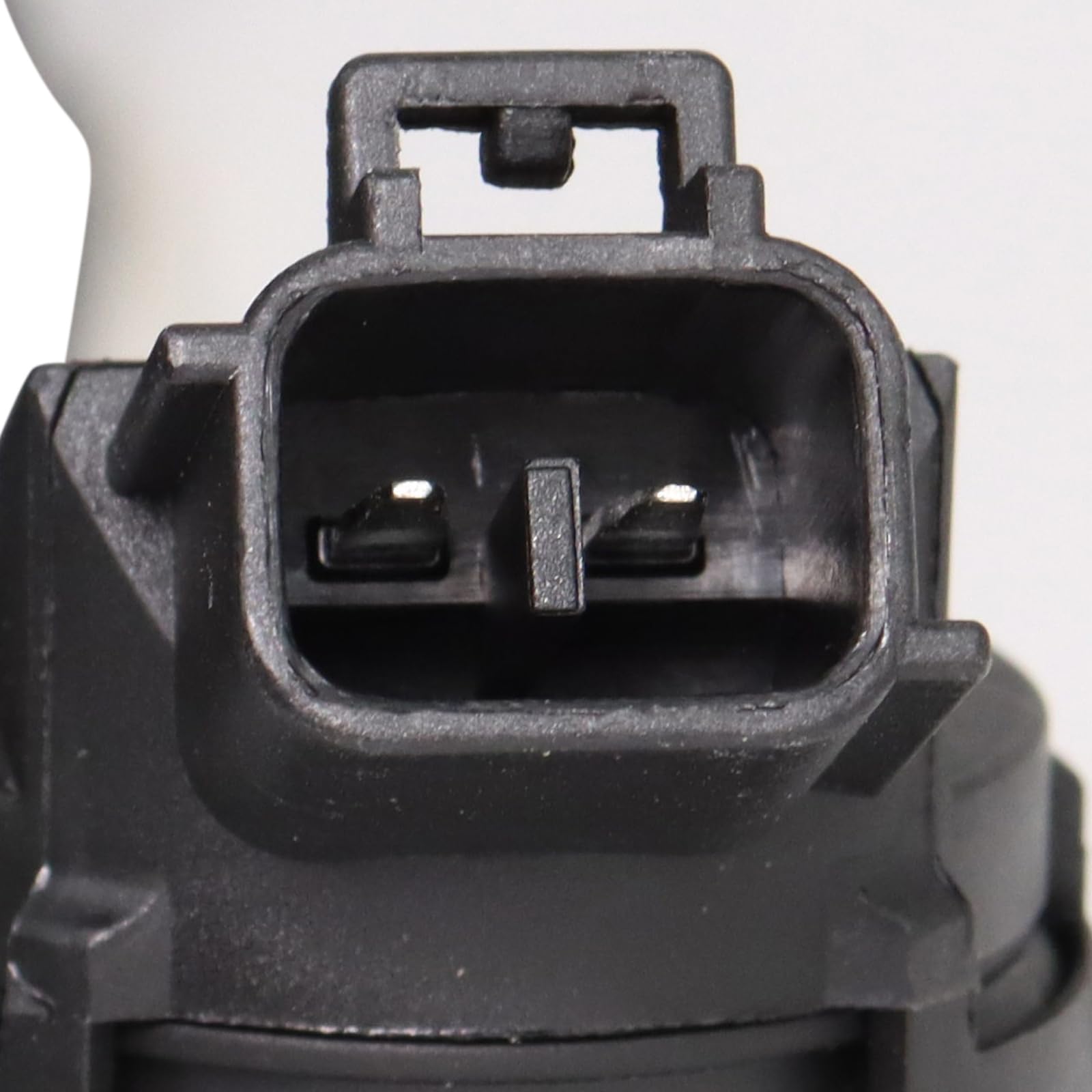 Trq Windshield Washer Reservoir Compatible With 2004-2009 Mazda 3 Ma1288125