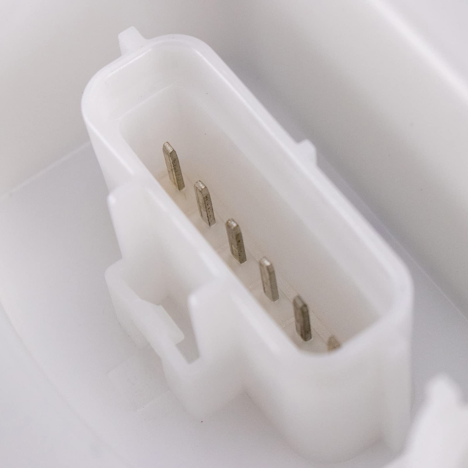 Trq Fuel Pump Module Assembly Compatible With 2008-2013 Volvo C30 2007-2013 C70 2007-2011 S40 V50