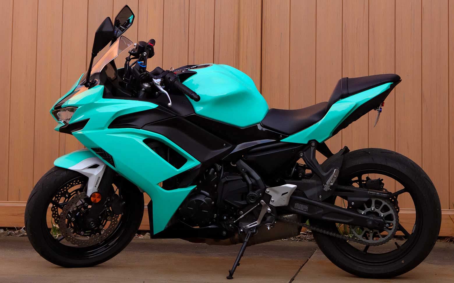 Vvivid+ Premium Vinyl Wrap Film (100Ft X 5Ft, Gloss Miami Teal)