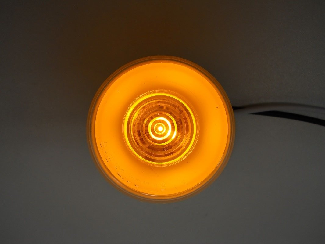 United Pacific Clear Amber Halo Glo 2.5 Round 9 LED Truck Trailer Marker Clearance Light Kit, 37018