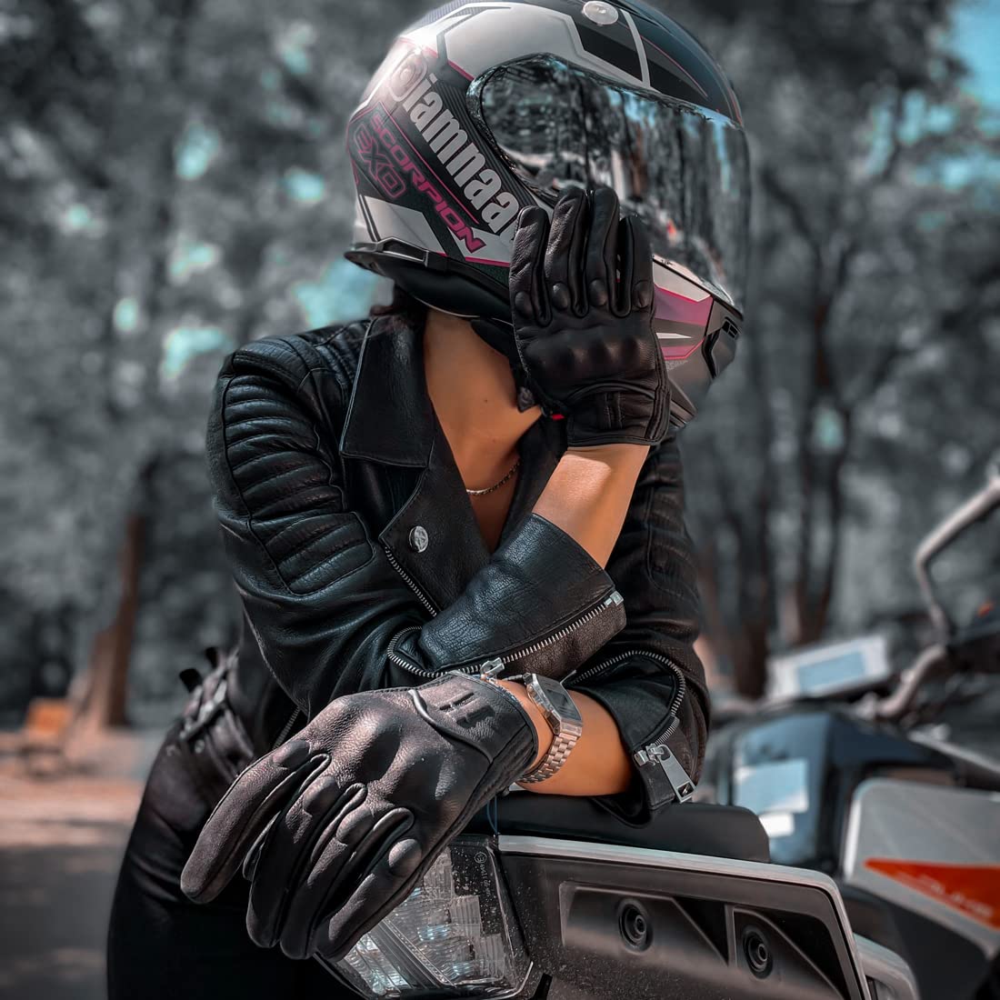Harssidanzar Leather Motorcycle Glove,Womens Motorcycle Gloves Riding Gloves Driving Glove For Women, Motorbike Gloves,Powersports Gloves Touchscreen Gl016,Black,Size M