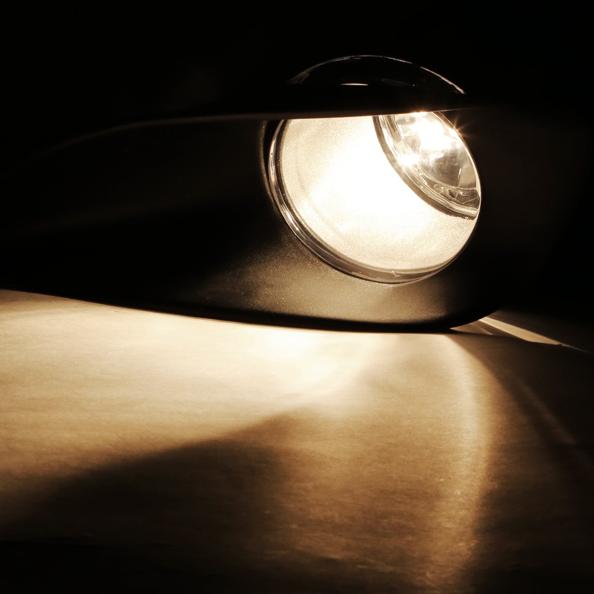 DNA MOTORING FL-ZTL-200-AM Fog Light With Switch Driver & Passenger Side Enhance visibility [Compatible with 06-11 Yaris 4-Door Sedan]