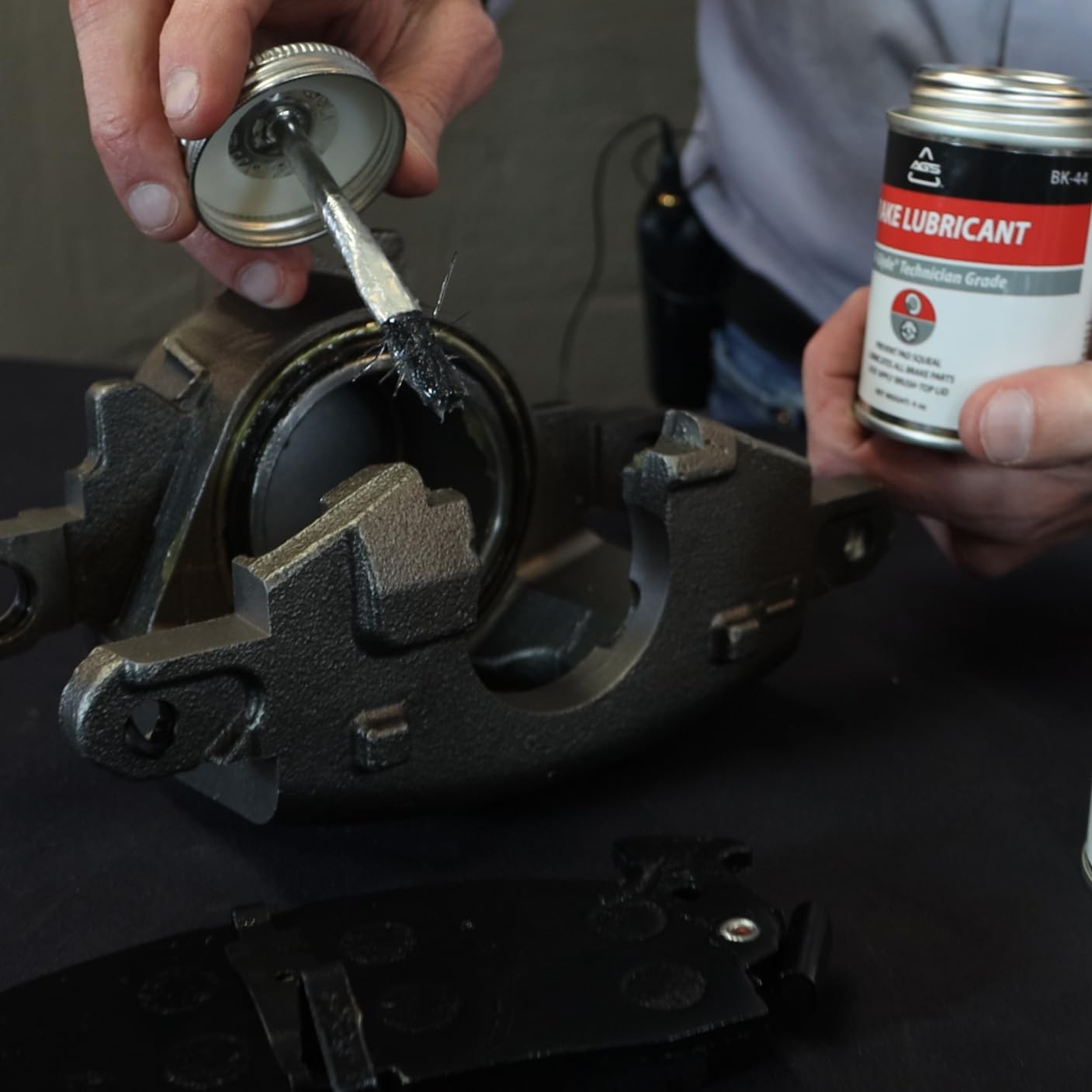 Ags Automotive Solutions 4Oz Brush Top Sil-Glyde Silicone Brake Grease - Premium Brake Caliper Grease And Brake Lubricant For Op