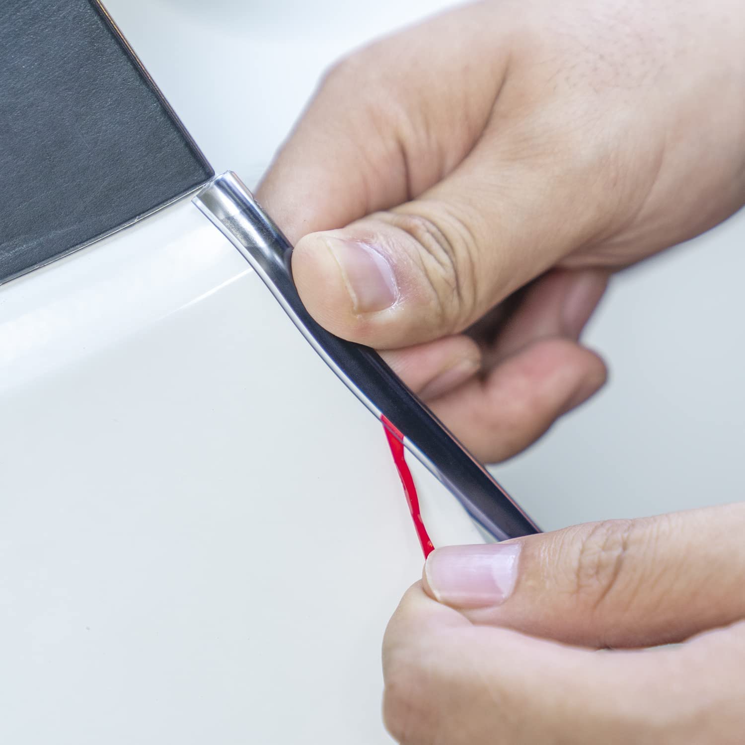 YIJINSHENG Car Door Edge Guards Chrome Black Universal U Shape Moulding Trim Strip Automotive Guard Door Protector Edge Guard De