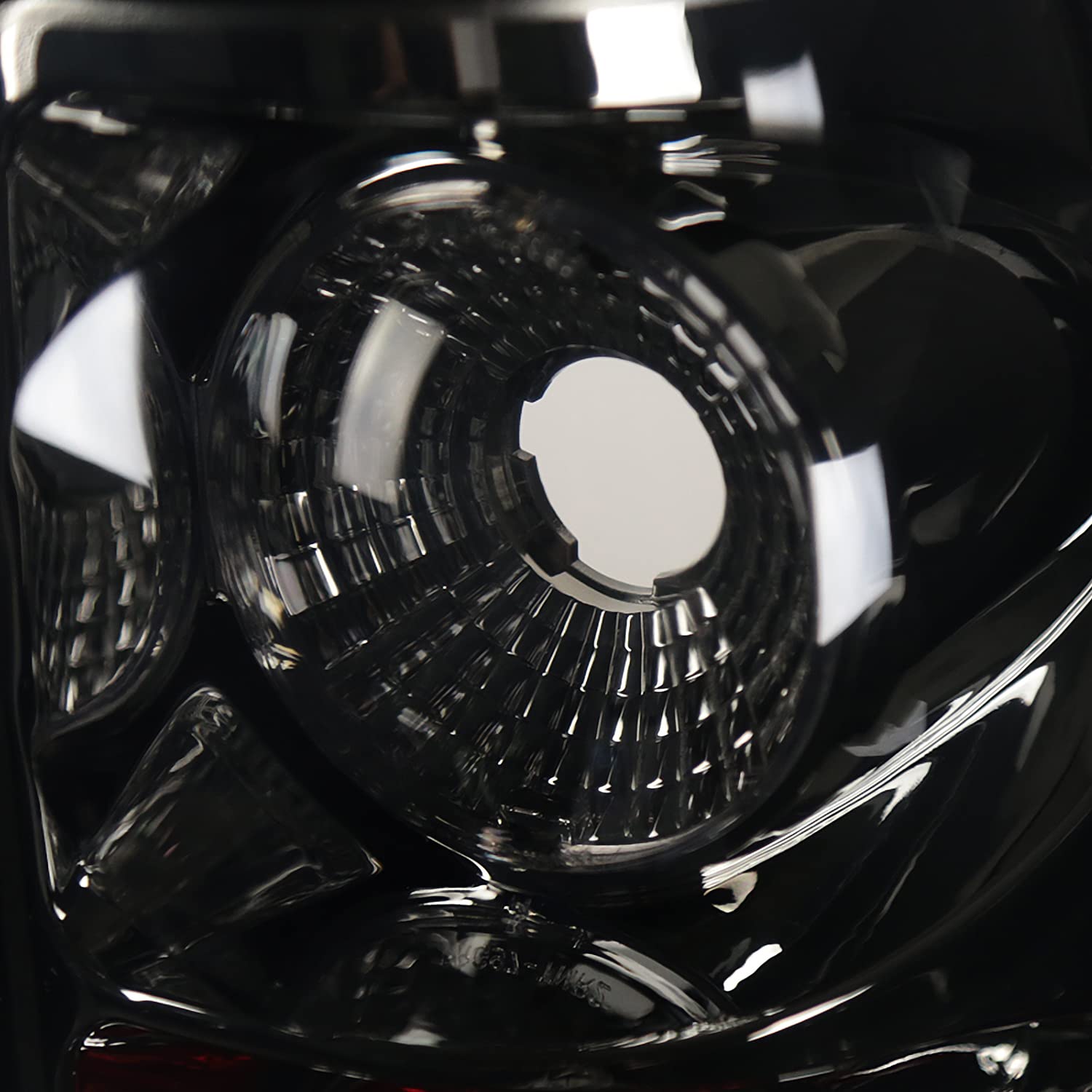 Spec-D Tuning Smoke Lens Tail Lights Compatible With 2003-2006 Chevy Silverado 1500/1500Hd/2500/2500Hd, 2004-2006 Chevy Silverado 3500, 2007 Chevy Silverado Classic, Left + Right Pair Assembly