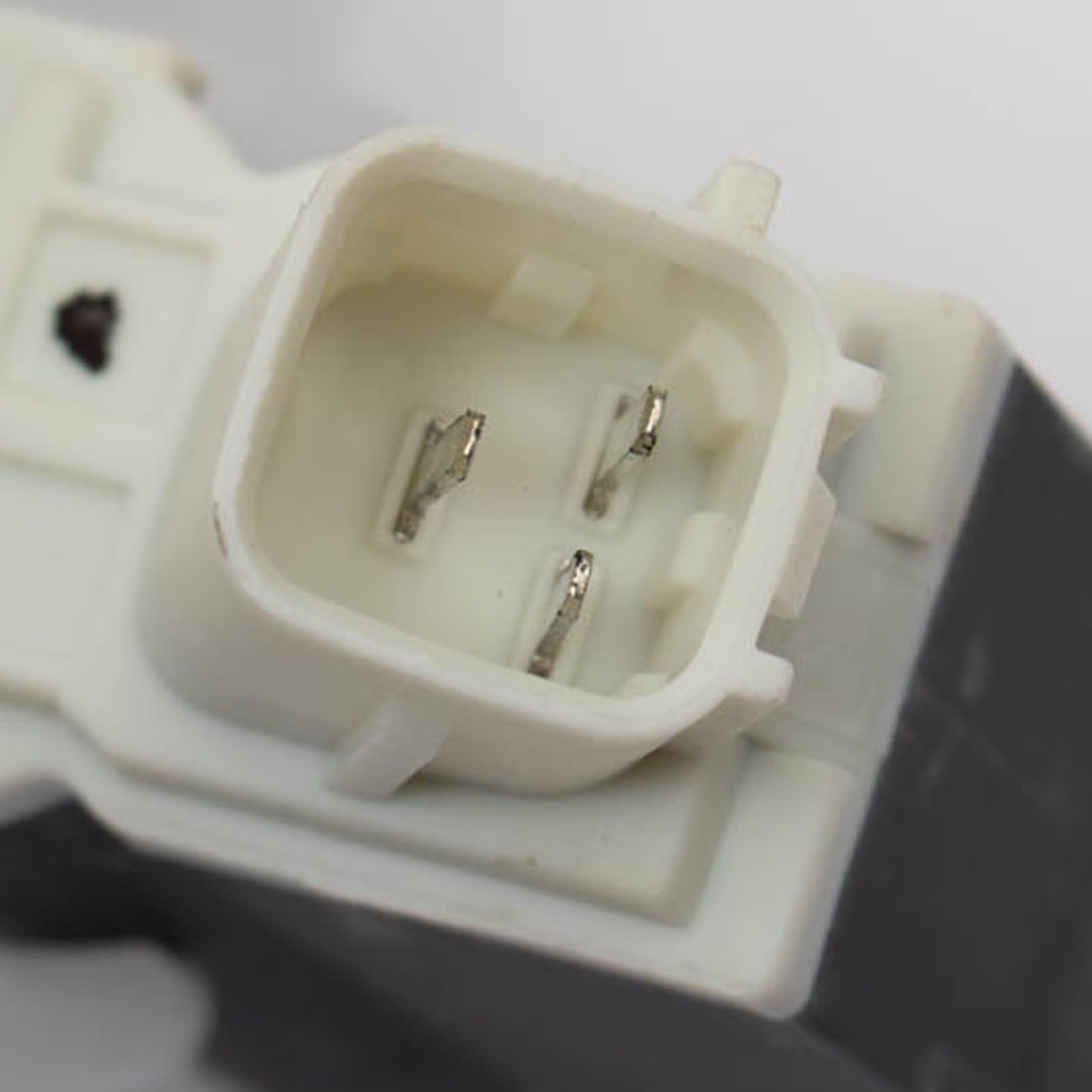 Trq Windshield Washer Reservoir Compatible With 2013-2016 Hyundai Santa Fe Hy1288126