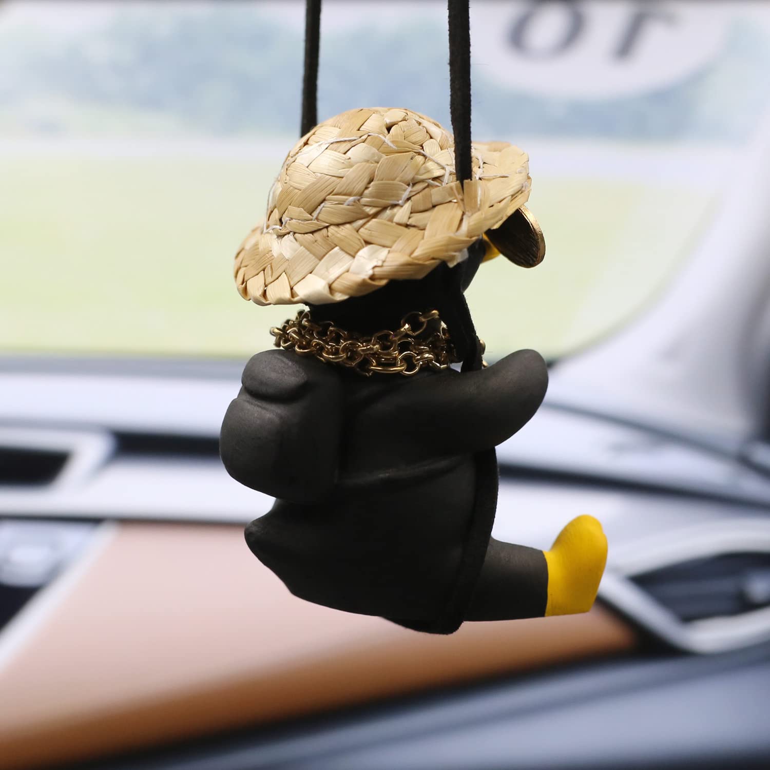 Swinging Duck Car Hanging Ornament, Cool Car Hanging Accessories For Rear View Mirror, Cute Car Pendant Swinging Sunglasses Duck Hanging Swing
