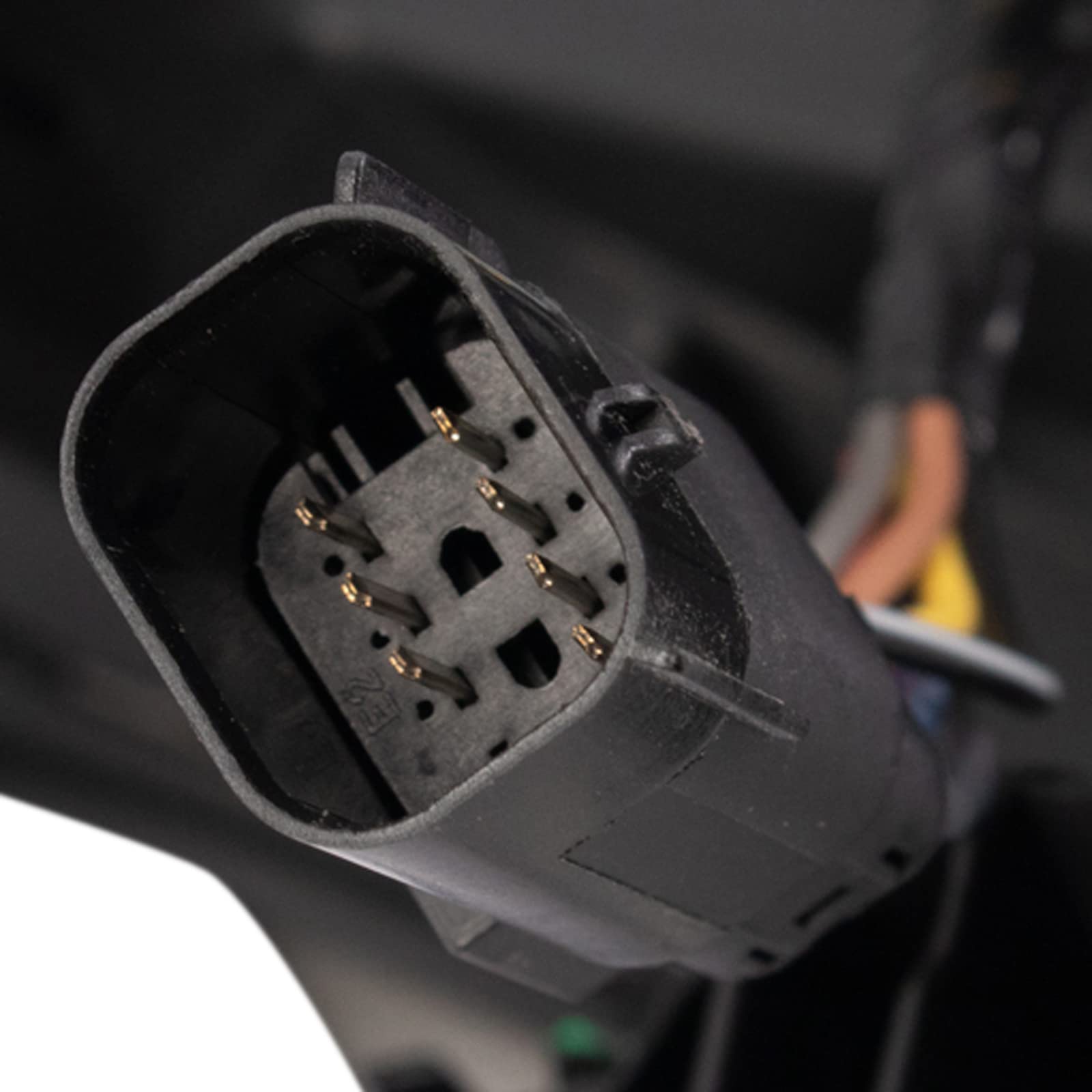 Trq Headlight Assembly Set Headlights Driver & Passenger Side Compatible With 2015-2020 Chevrolet Suburban Tahoe Gm2502405 Gm250