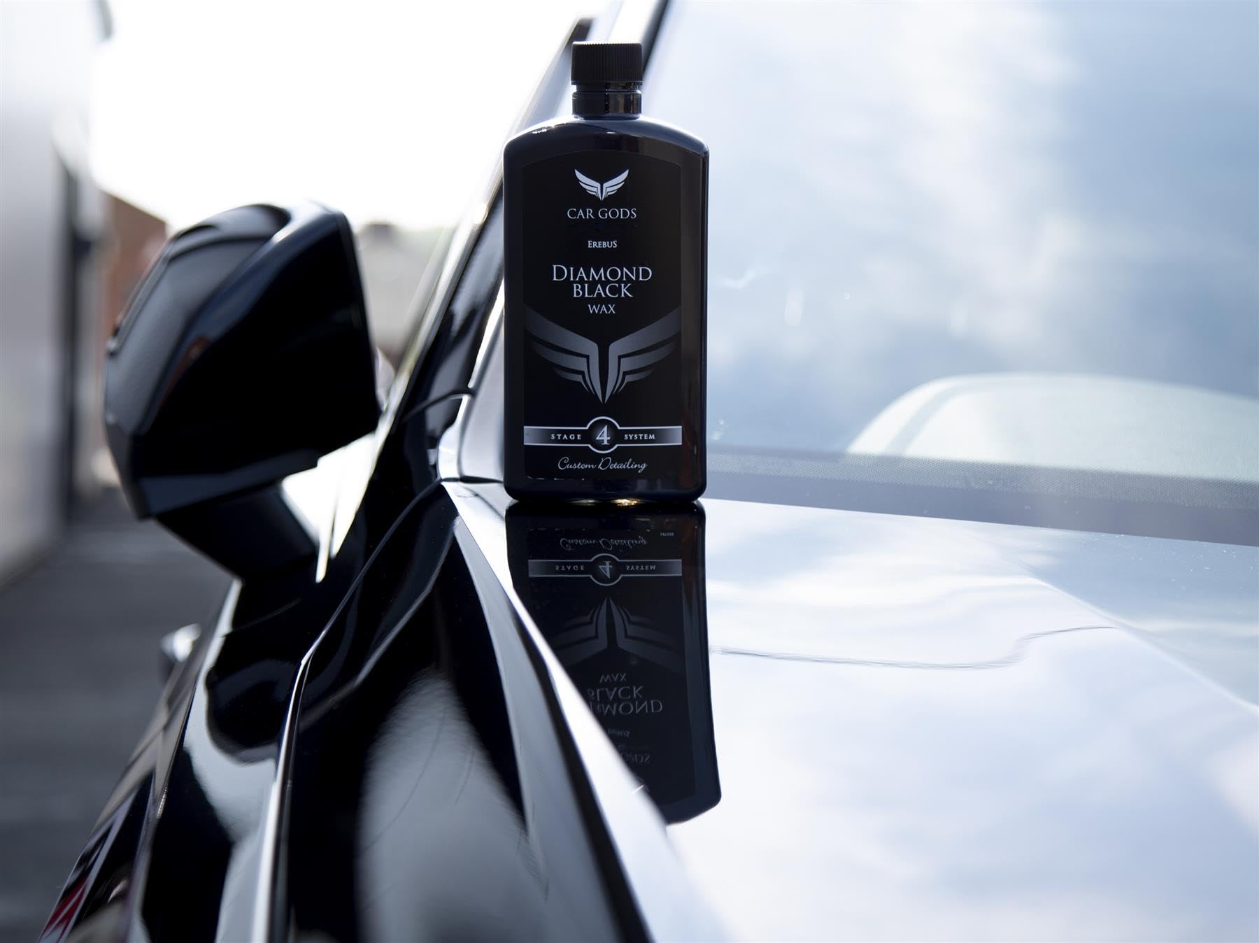 Car Gods Black Carnauba Wax Polish, Pigmented Formula 3 In 1 Removes Surface Oxidation, Blemishes And Minor Scratches, 17 Fl Oz