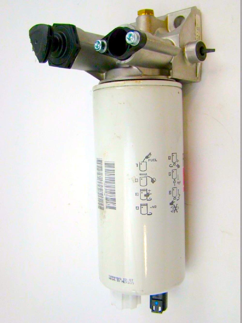 Fleetguard Fs20022 Spin-On Fuel/Water Separator For Cummins 3978134, Slow Release Lubricity Enhancing Additive, 96% Efficiency, 25 Micron Rating, 1 1/8-16 Un-2B Thread Size, 9.739'H X 3.676'Od